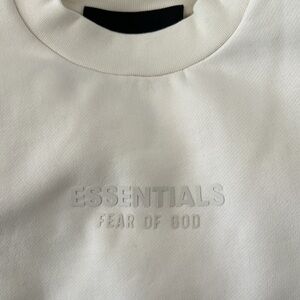 Fear of God, Essentials. Kids, 14/16. Crewneck. Cloud Dance.